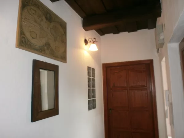 Ninszianna Apartman - előszoba