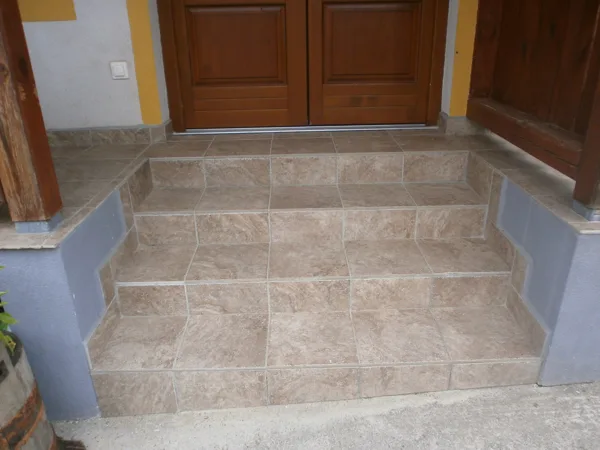 Ninszianna Apartman - rámpa nincs